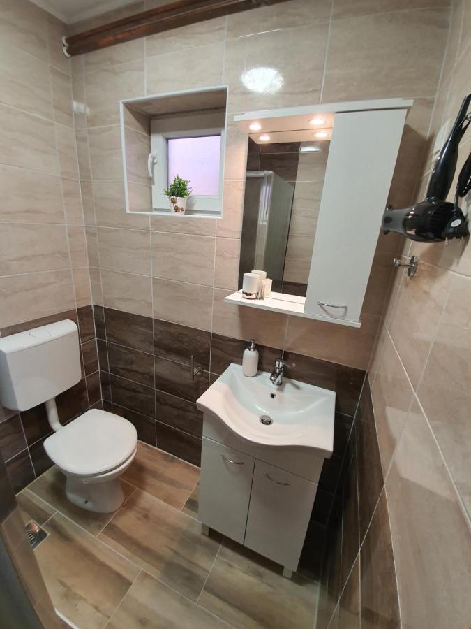 Ana Apartment *